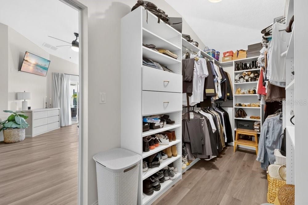 En Venta: $699,999 (4 camas, 3 baños, 3053 Pies cuadrados)