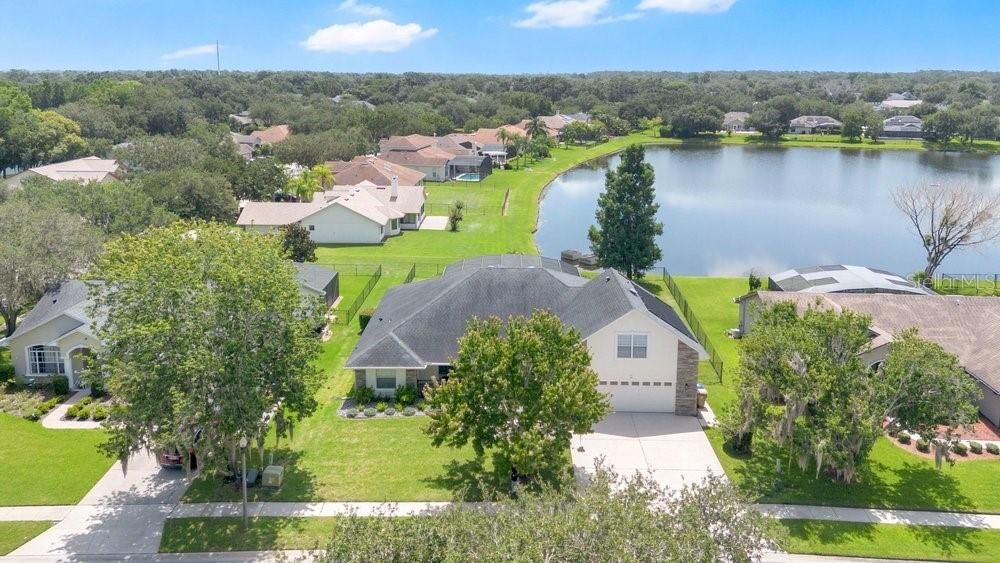 En Venta: $699,999 (4 camas, 3 baños, 3053 Pies cuadrados)