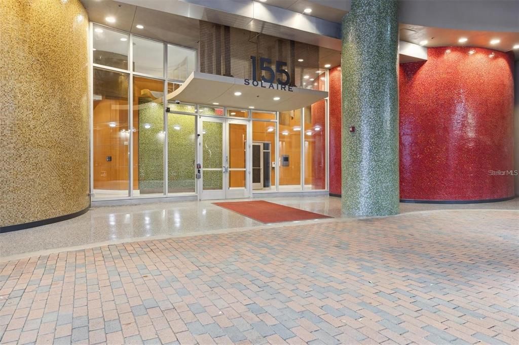 For Sale: $235,000 (1 beds, 1 baths, 854 Square Feet)
