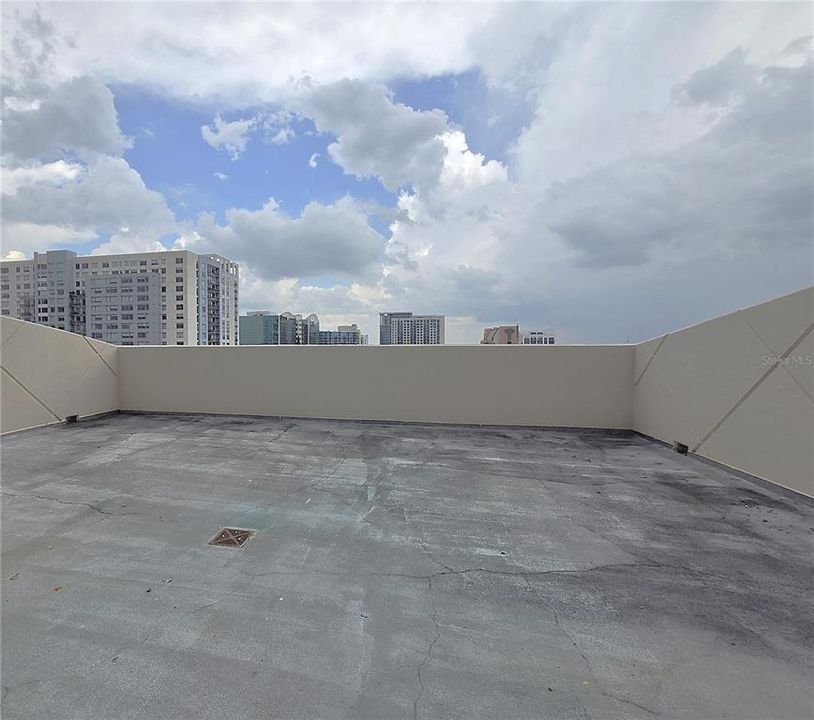 For Sale: $235,000 (1 beds, 1 baths, 854 Square Feet)