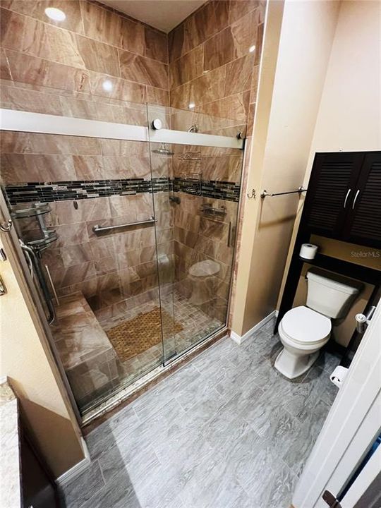 На продажу: $260,000 (3 спален, 2 ванн, 1377 Квадратных фут)