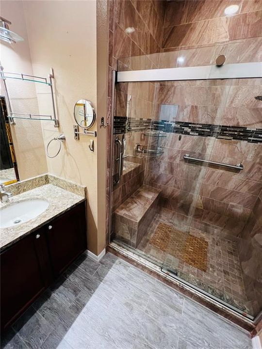 На продажу: $260,000 (3 спален, 2 ванн, 1377 Квадратных фут)