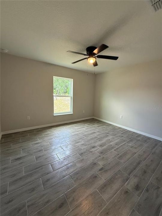 For Rent: $1,595 (3 beds, 2 baths, 1263 Square Feet)