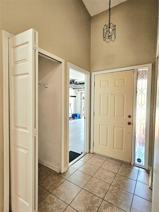En Venta: $305,000 (2 camas, 2 baños, 1122 Pies cuadrados)