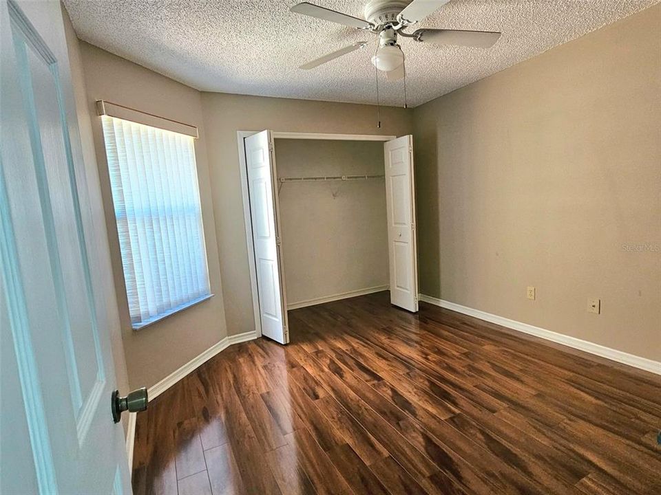 En Venta: $305,000 (2 camas, 2 baños, 1122 Pies cuadrados)