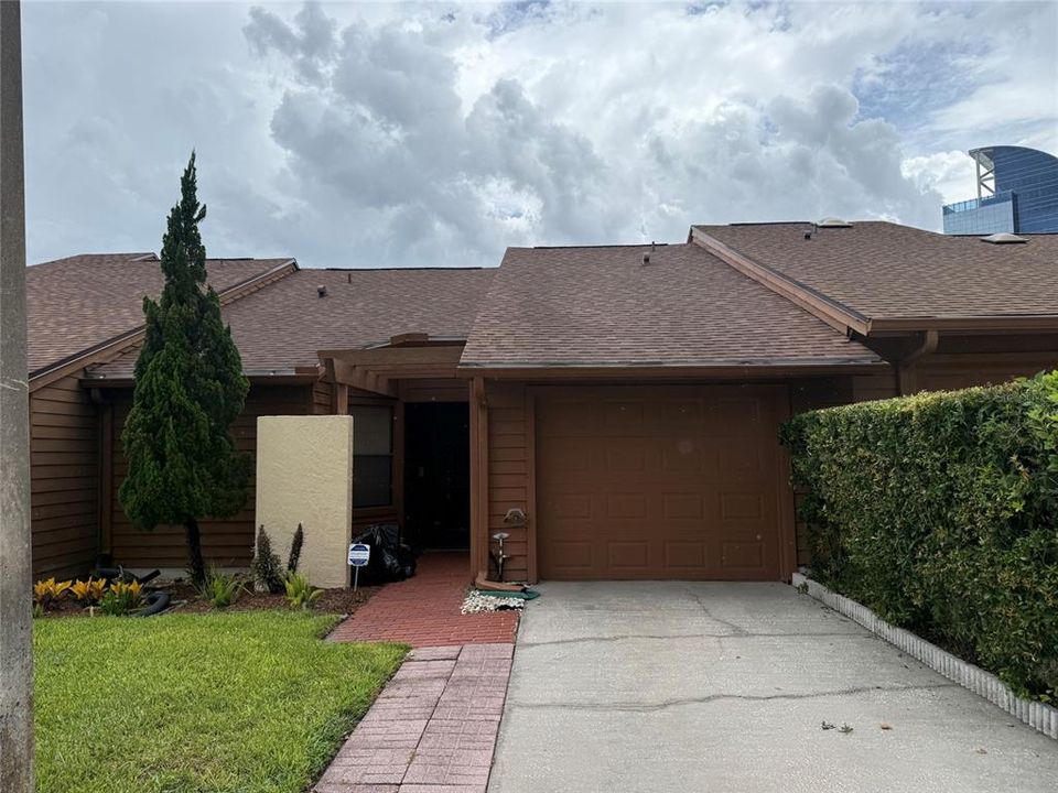 En Venta: $305,000 (2 camas, 2 baños, 1122 Pies cuadrados)