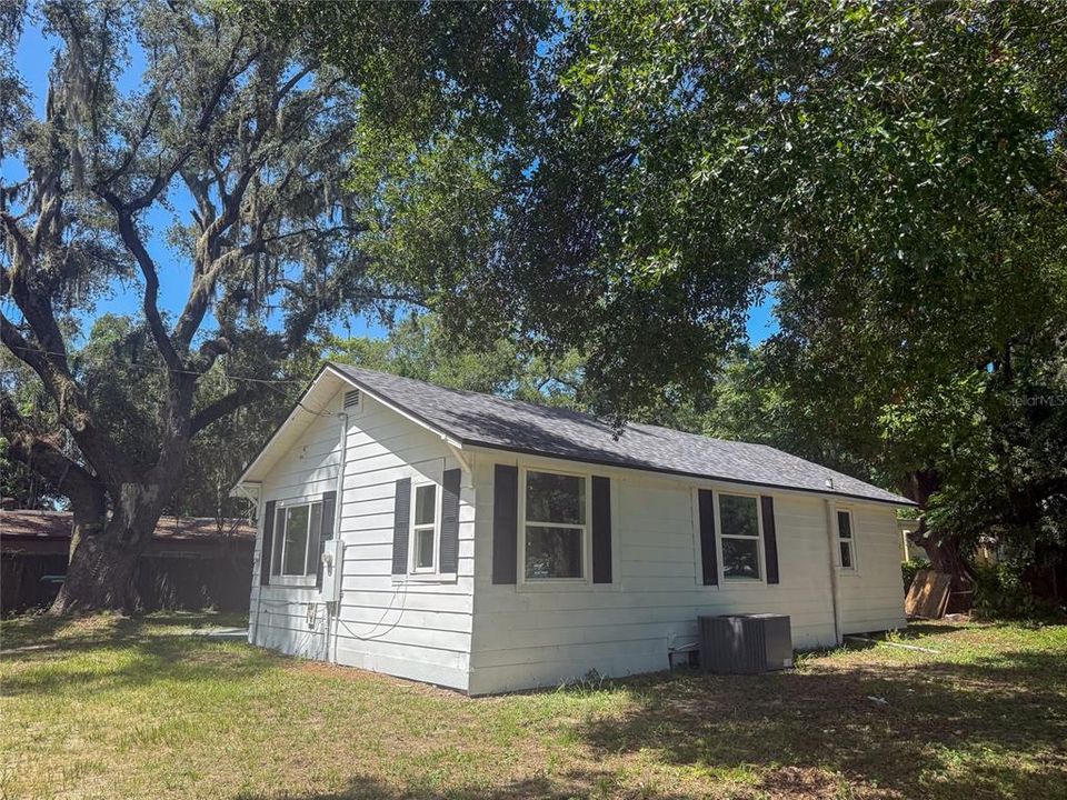 For Sale: $239,700 (3 beds, 1 baths, 1125 Square Feet)