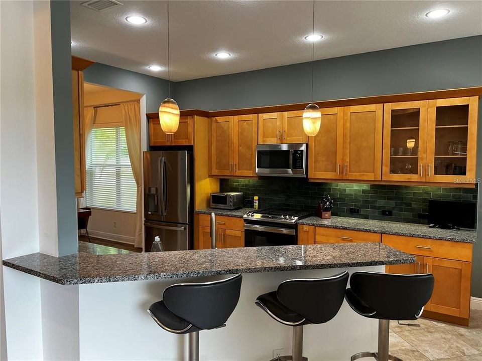 En Renta: $3,975 (3 camas, 2 baños, 2116 Pies cuadrados)
