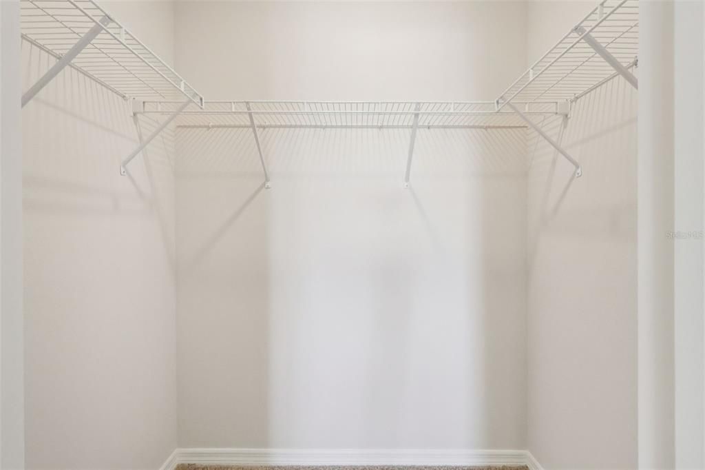 Active With Contract: $293,900 (3 beds, 2 baths, 1673 Square Feet)