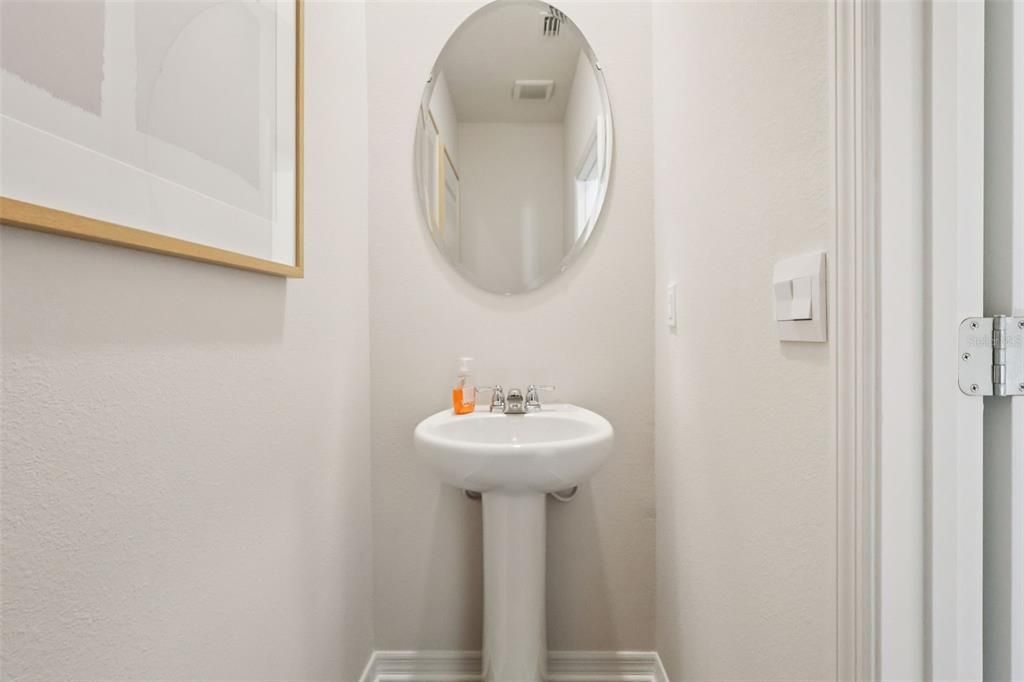 Active With Contract: $293,900 (3 beds, 2 baths, 1673 Square Feet)