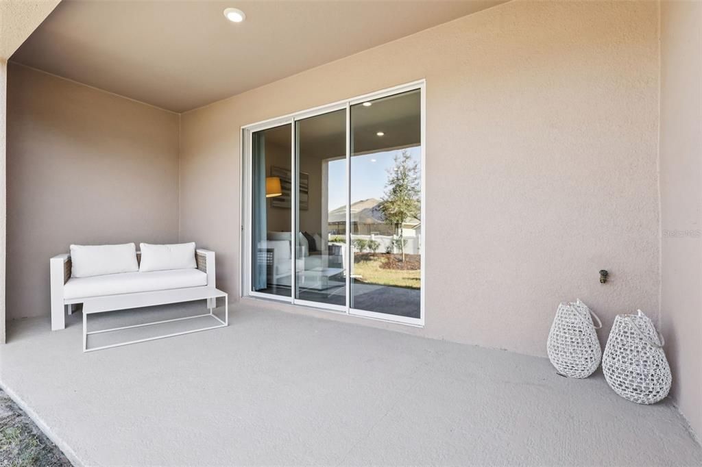 Active With Contract: $293,900 (3 beds, 2 baths, 1673 Square Feet)