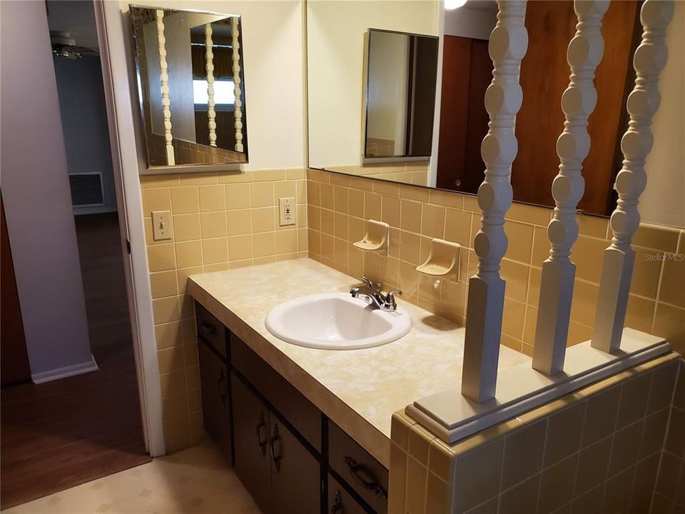 В аренду: $1,550 (2 спален, 2 ванн, 1152 Квадратных фут)