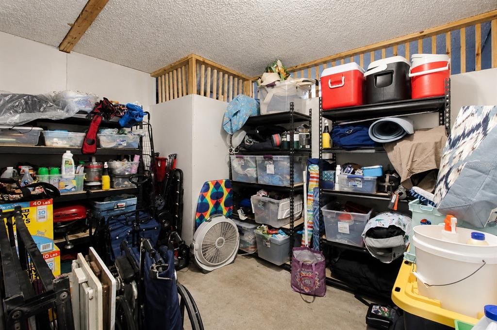For Sale: $249,900 (4 beds, 2 baths, 2112 Square Feet)