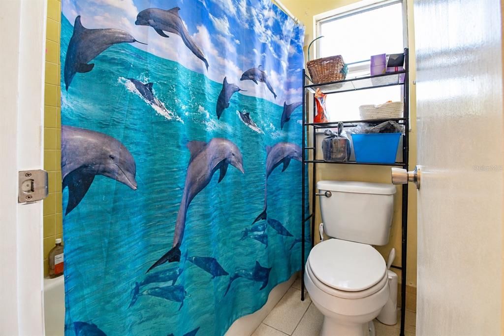 For Sale: $249,900 (4 beds, 2 baths, 2112 Square Feet)