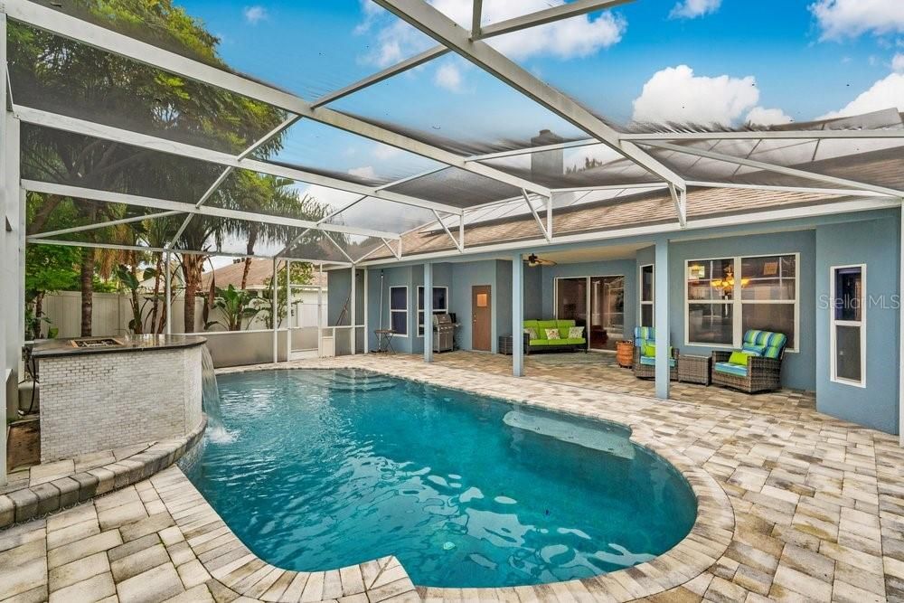 For Sale: $559,900 (4 beds, 3 baths, 2509 Square Feet)