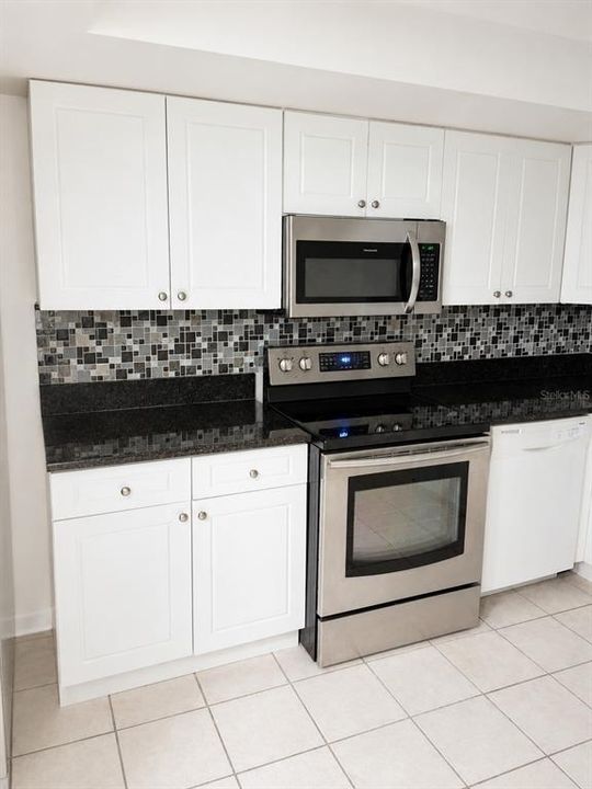 For Rent: $1,495 (2 beds, 2 baths, 1245 Square Feet)