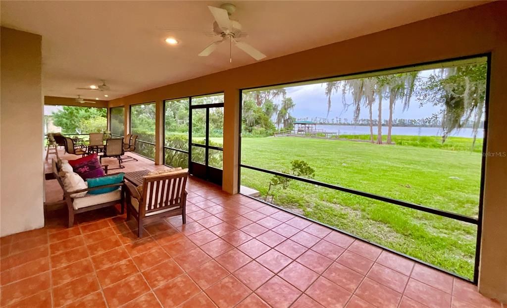 En Venta: $1,429,000 (5 camas, 4 baños, 3502 Pies cuadrados)