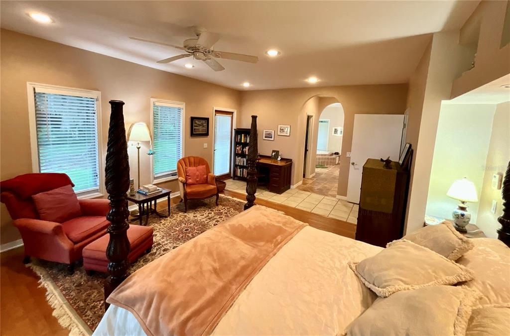 En Venta: $1,429,000 (5 camas, 4 baños, 3502 Pies cuadrados)