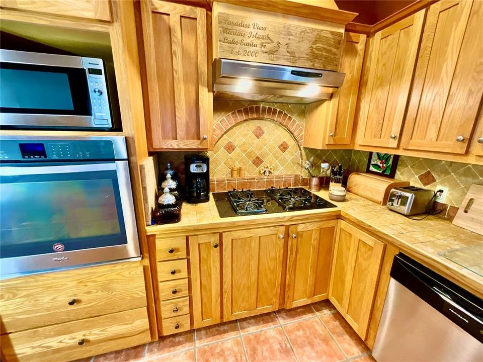 En Venta: $1,429,000 (5 camas, 4 baños, 3502 Pies cuadrados)