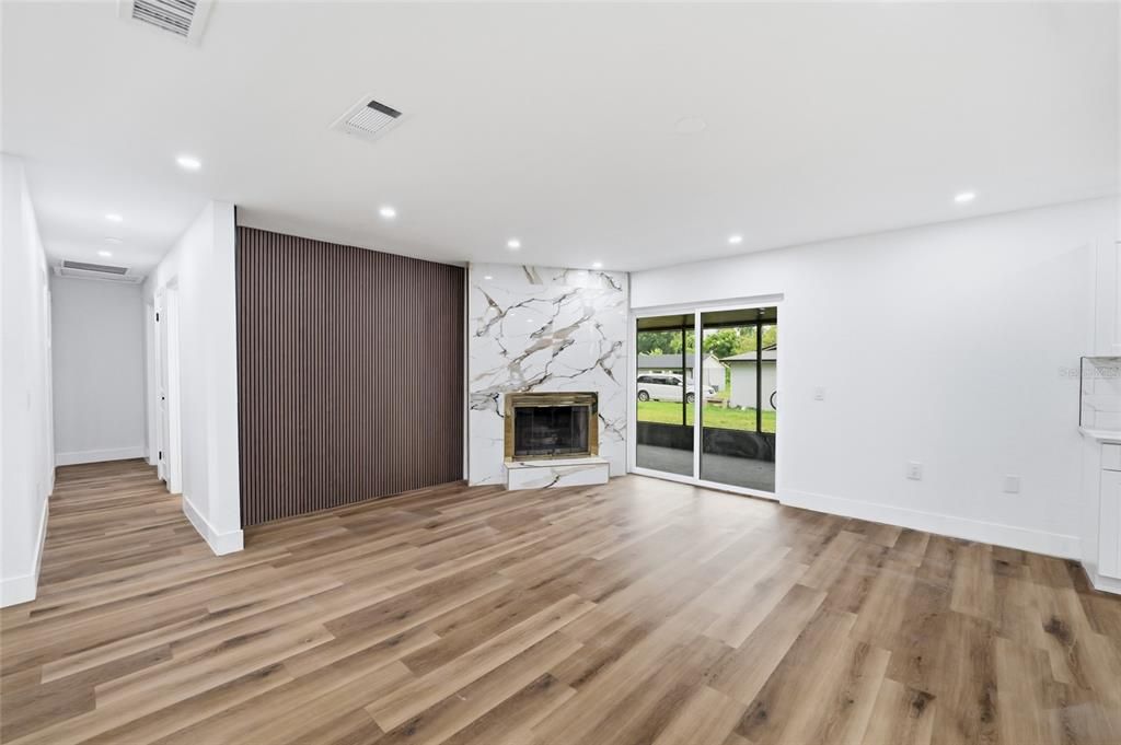 На продажу: $339,900 (4 спален, 3 ванн, 1488 Квадратных фут)