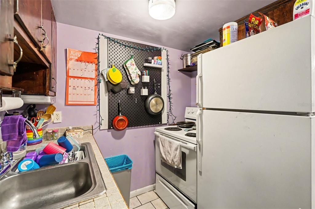 На продажу: $199,000 (3 спален, 1 ванн, 836 Квадратных фут)