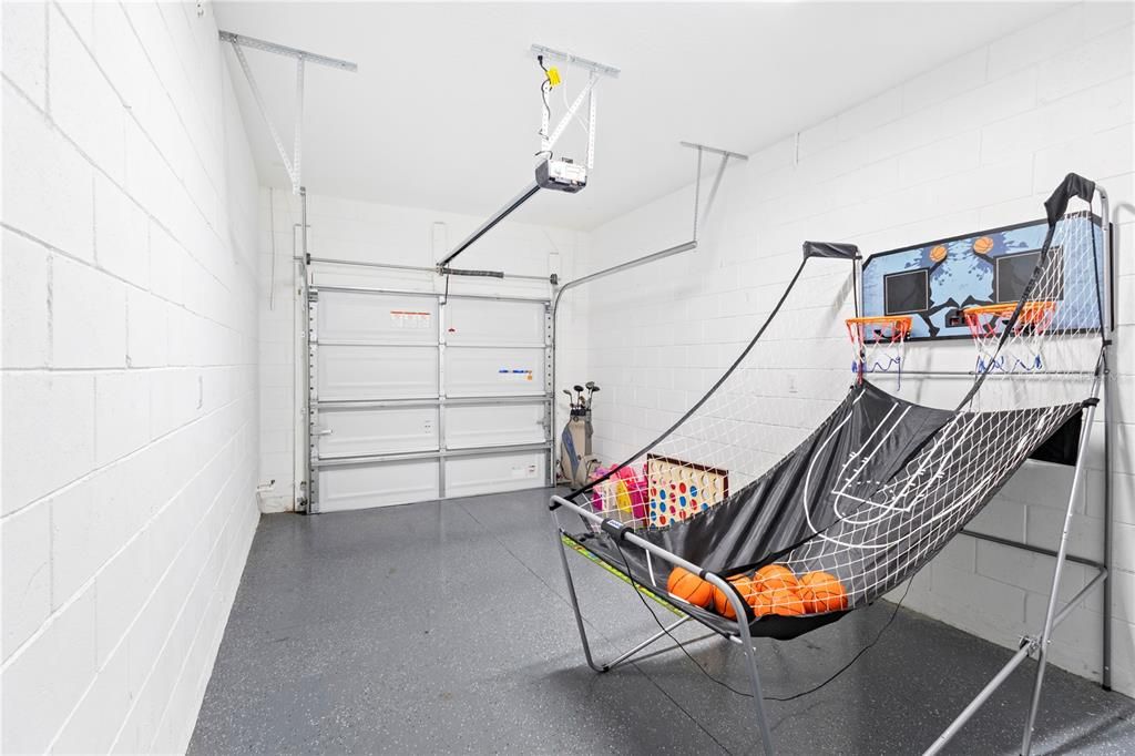 For Sale: $425,000 (3 beds, 2 baths, 1659 Square Feet)