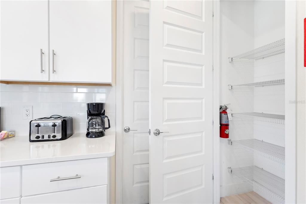 For Sale: $425,000 (3 beds, 2 baths, 1659 Square Feet)