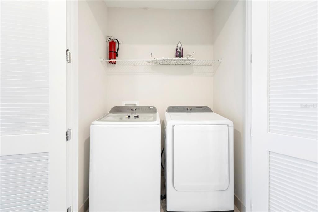 For Sale: $425,000 (3 beds, 2 baths, 1659 Square Feet)