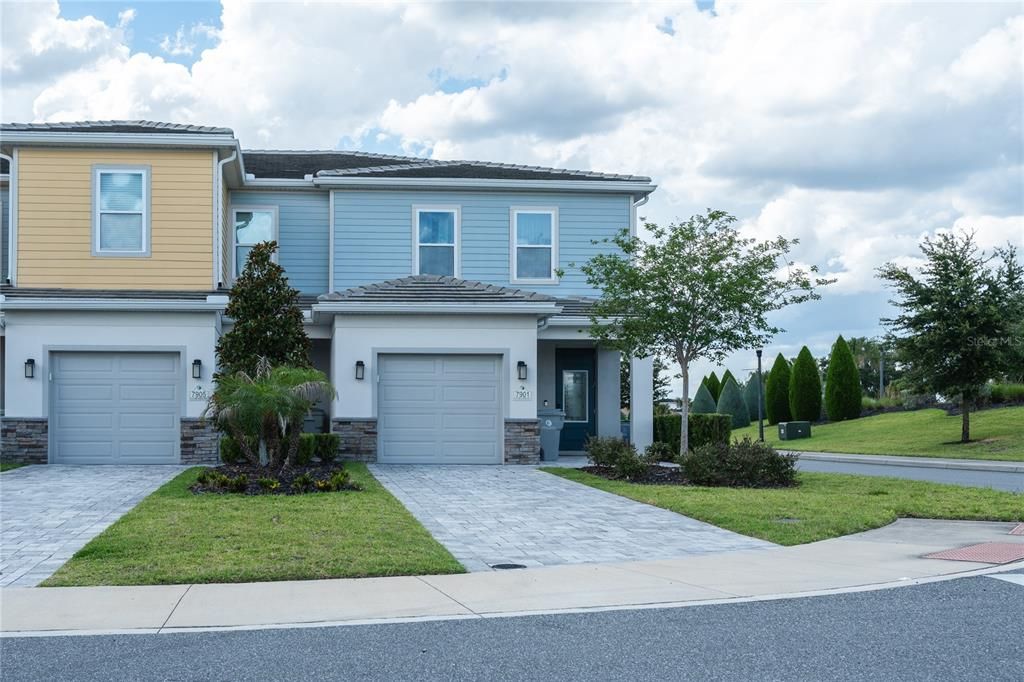 For Sale: $425,000 (3 beds, 2 baths, 1659 Square Feet)