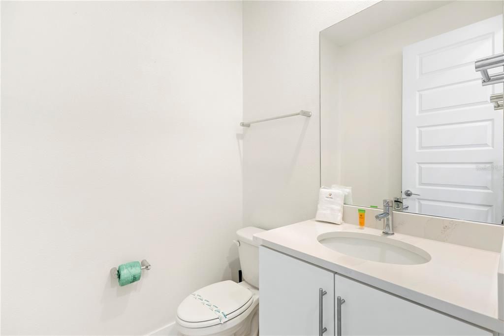 For Sale: $425,000 (3 beds, 2 baths, 1659 Square Feet)