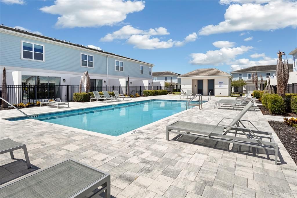 For Sale: $425,000 (3 beds, 2 baths, 1659 Square Feet)