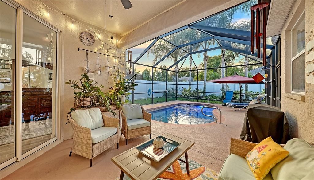 En Venta: $549,000 (3 camas, 2 baños, 1823 Pies cuadrados)