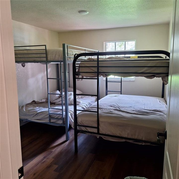 Activo con contrato: $475,000 (3 camas, 2 baños, 1755 Pies cuadrados)