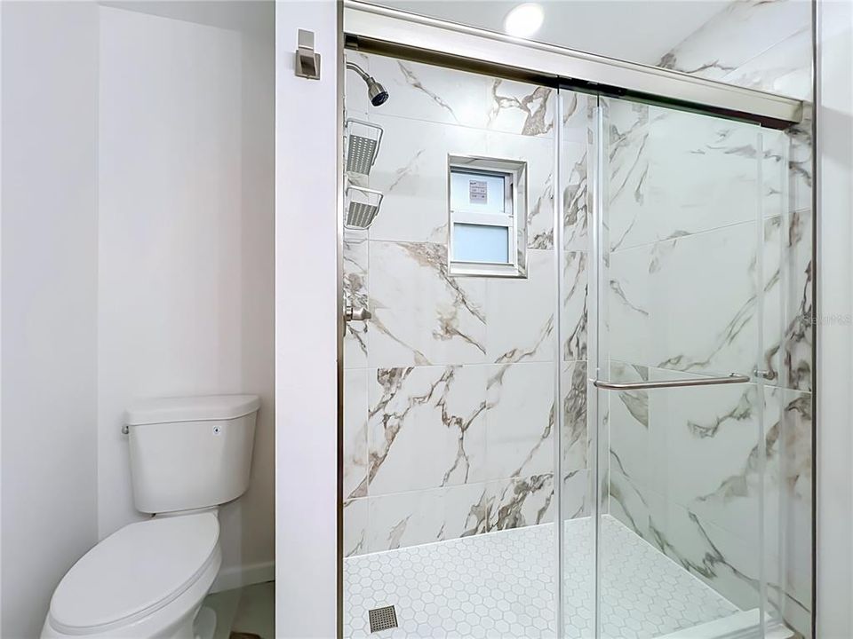 В аренду: $2,500 (3 спален, 2 ванн, 1400 Квадратных фут)