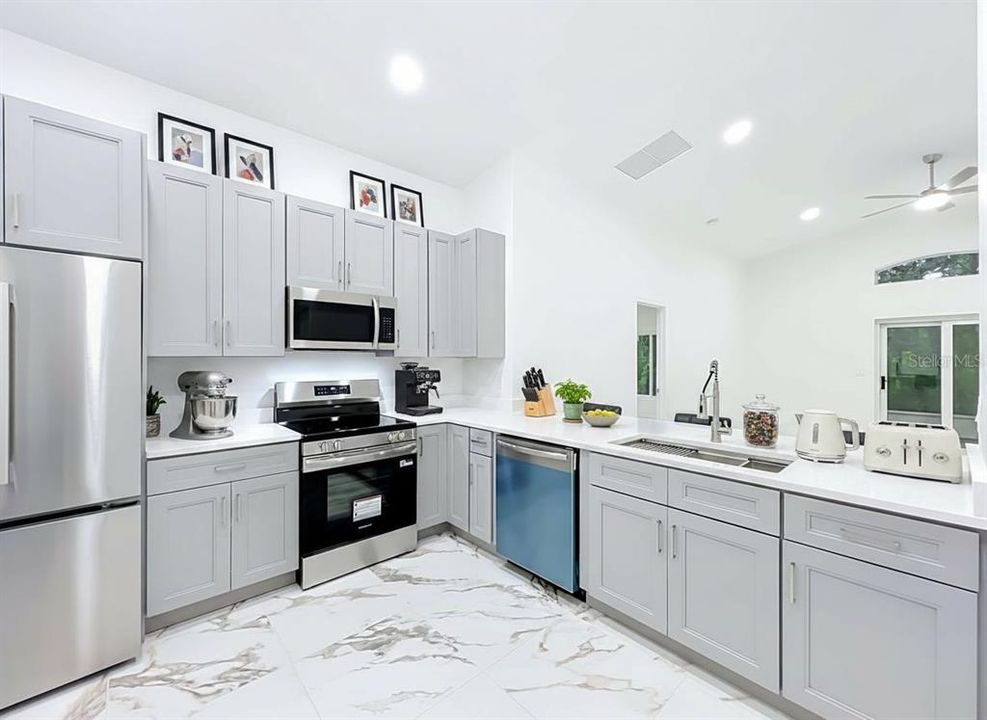 В аренду: $2,500 (3 спален, 2 ванн, 1400 Квадратных фут)