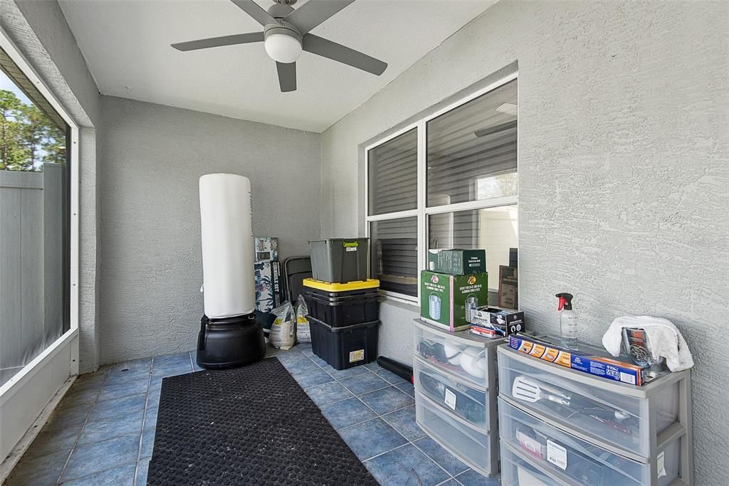 En Venta: $519,900 (6 camas, 0 baños, 2484 Pies cuadrados)
