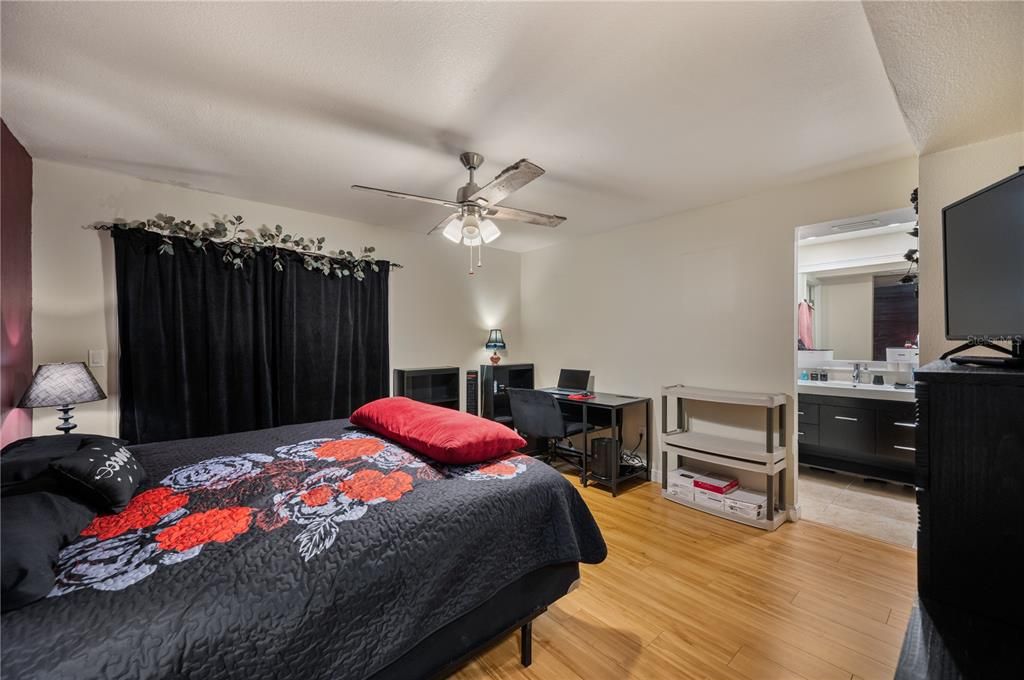 : $139,900 (2 camas, 2 baños, 1120 Pies cuadrados)