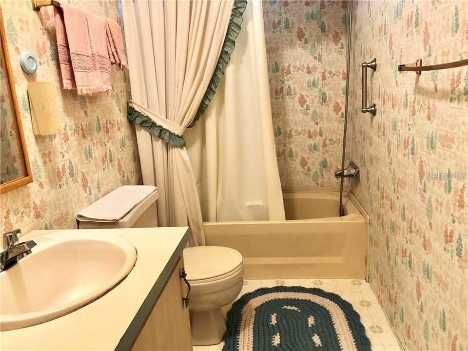 En Venta: $119,000 (3 camas, 2 baños, 1296 Pies cuadrados)