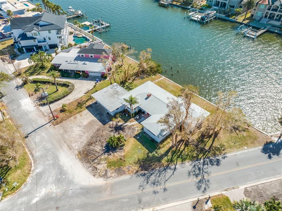 En Venta: $1,299,000 (3 camas, 2 baños, 2224 Pies cuadrados)