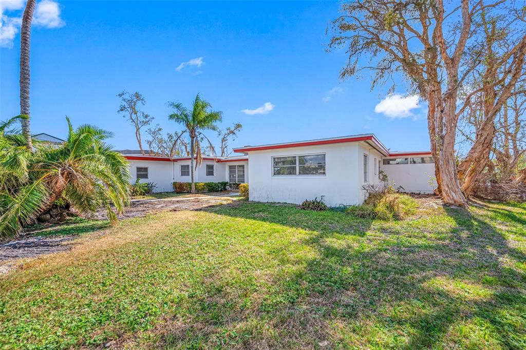 En Venta: $1,299,000 (3 camas, 2 baños, 2224 Pies cuadrados)