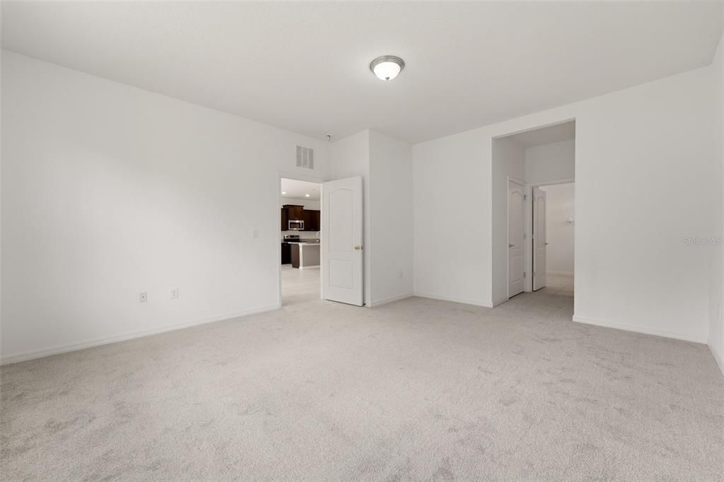 В аренду: $2,995 (4 спален, 2 ванн, 2047 Квадратных фут)