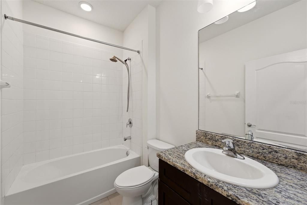 В аренду: $2,995 (4 спален, 2 ванн, 2047 Квадратных фут)