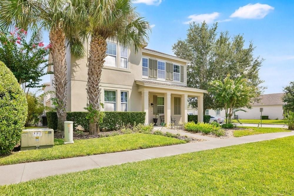 En Venta: $925,000 (5 camas, 4 baños, 3002 Pies cuadrados)