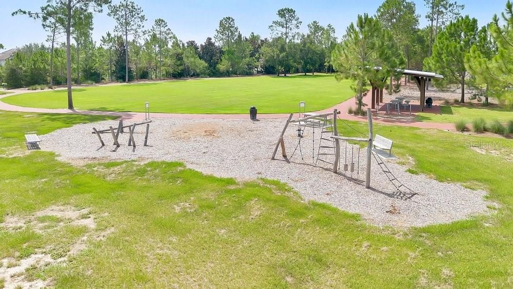 En Venta: $925,000 (5 camas, 4 baños, 3002 Pies cuadrados)