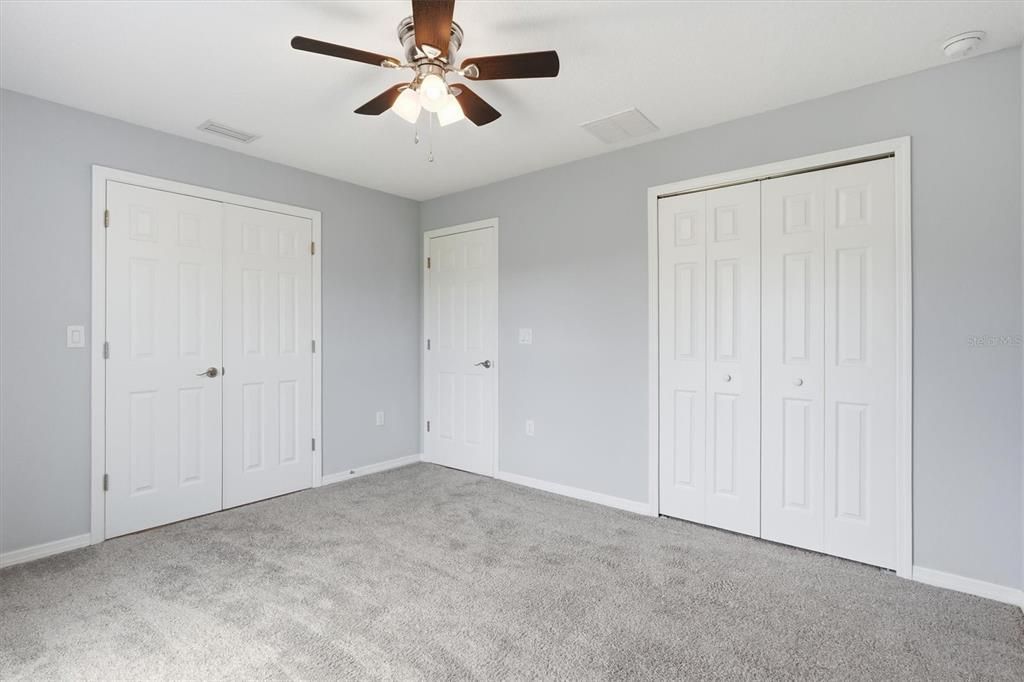 For Sale: $325,000 (3 beds, 2 baths, 1577 Square Feet)