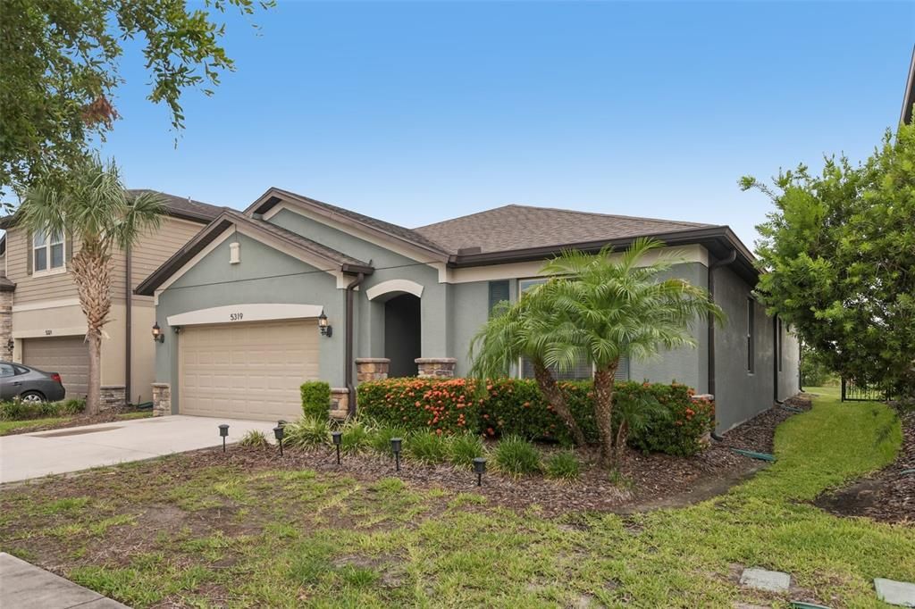 For Sale: $375,000 (4 beds, 2 baths, 2144 Square Feet)