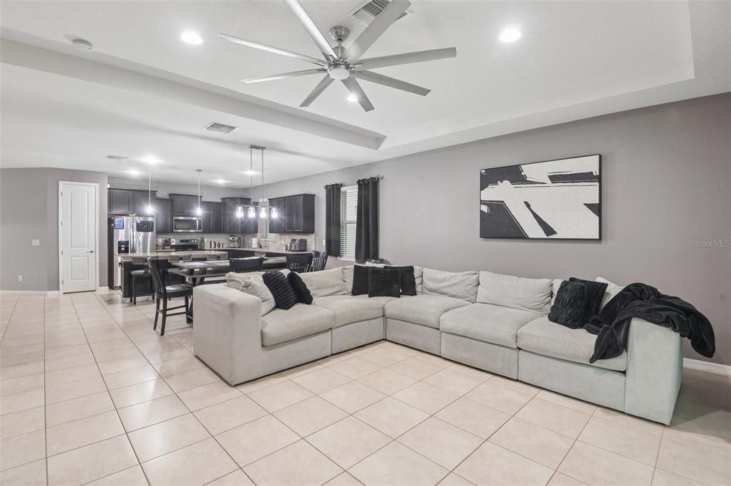 For Sale: $375,000 (4 beds, 2 baths, 2144 Square Feet)