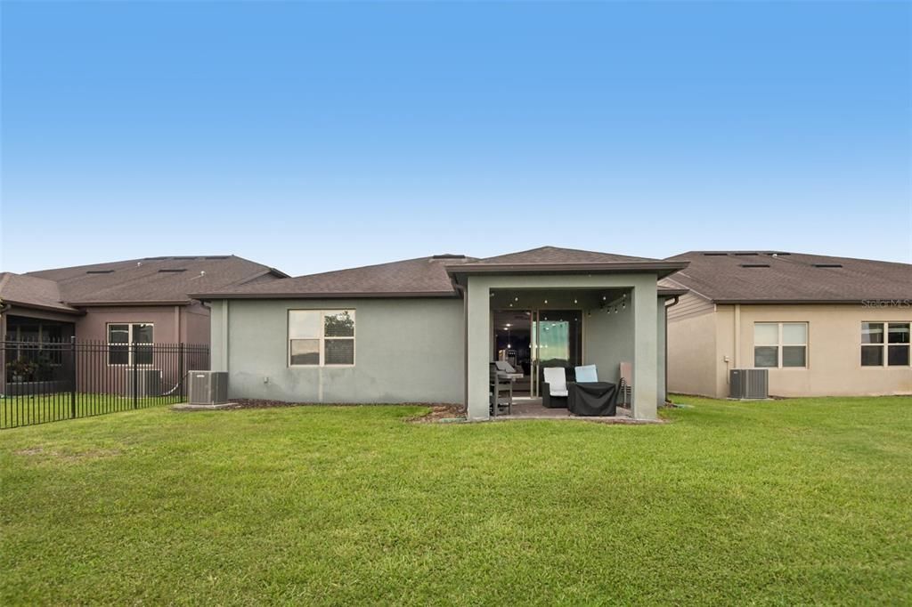 For Sale: $375,000 (4 beds, 2 baths, 2144 Square Feet)