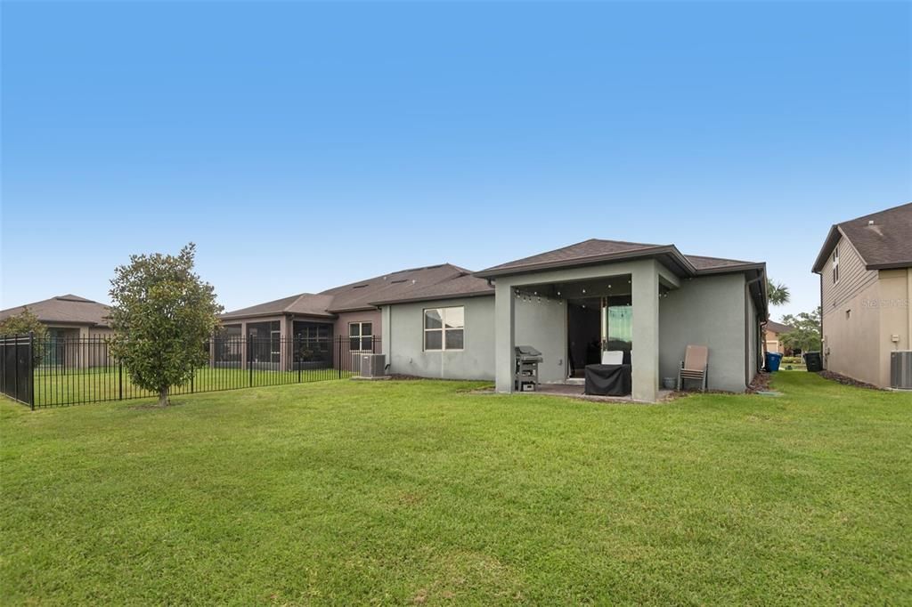 For Sale: $375,000 (4 beds, 2 baths, 2144 Square Feet)