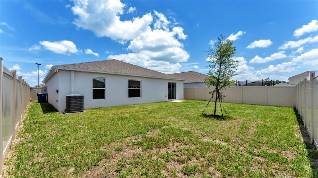 На продажу: $298,000 (4 спален, 2 ванн, 1801 Квадратных фут)